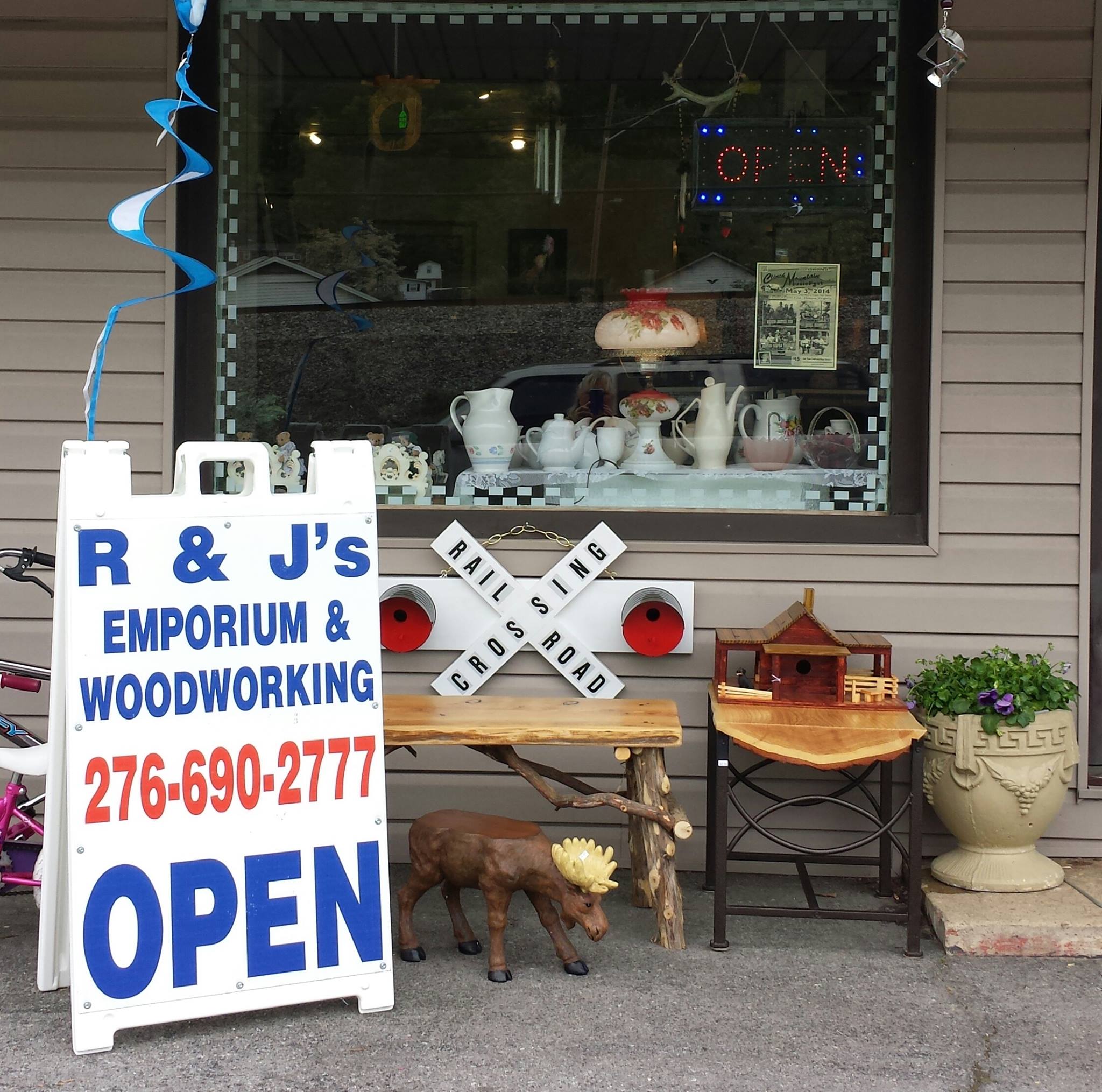 The display outside of R & J's Emporium and Woodworking in Weber City, Virginia.